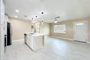 4052 Castlegate Dr, Orlando, FL 32839 - Photo 12