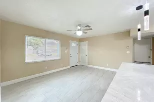 4052 Castlegate Dr, Orlando, FL 32839 - Photo 8