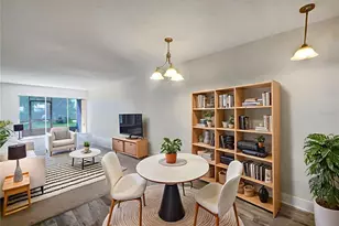 1028 Apollo Beach Blvd, Apollo Beach, FL 33572 - Photo 2