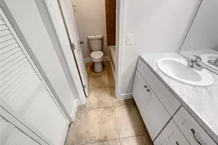 1028 Apollo Beach Blvd, Apollo Beach, FL 33572 - Photo 16