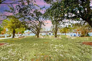 8162 Oak Park Rd, Orlando, FL 32819 - Photo 2