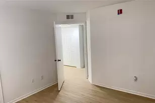 7350 Westpointe Blvd, Orlando, FL 32835 - Photo 6