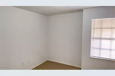 7350 Westpointe Boulevard #213, Orlando, FL 32835 - Photo 8