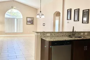 124 Lancaster Dr, Davenport, FL 33897 - Photo 8