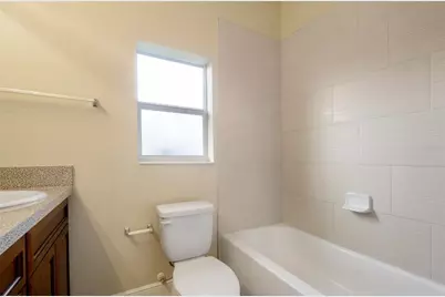 411 Blackbird Way #B, Kissimmee, FL 34759 - Photo 12