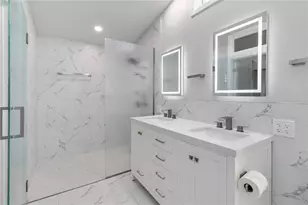 3911 Venice Dr, Orlando, FL 32806 - Photo 32