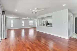 3911 Venice Dr, Orlando, FL 32806 - Photo 12