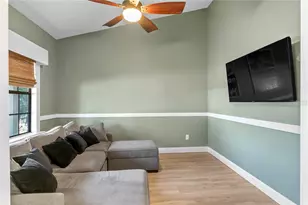 1113 Climbing Rose Dr, Orlando, FL 32818 - Photo 8