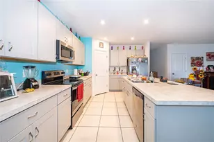 404 Quarry Rock Cir, Kissimmee, FL 34758 - Photo 10