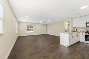 31314 Deal Dr, Sorrento, FL 32776 - Photo 6
