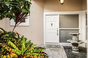 58 Windsor Ln, Palm Beach Gardens, FL 33418 - Photo 6