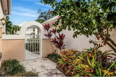 58 Windsor Lane, Palm Beach Gardens, FL 33418 - Photo 1