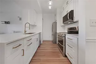 14205 Falls Church Dr, Orlando, FL 32837 - Photo 2