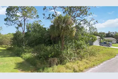 739 Gerhard Avenue SW, Palm Bay, FL 32908 - Photo 2