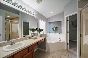 244 Paloma Dr, Davenport, FL 33837 - Photo 20