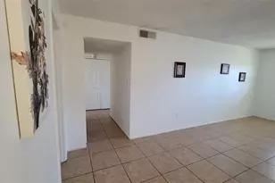 826 Sky Lake Cir, Orlando, FL 32809 - Photo 6