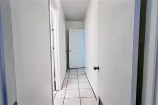 2421 Laura Pl, Orlando, FL 32803 - Photo 16