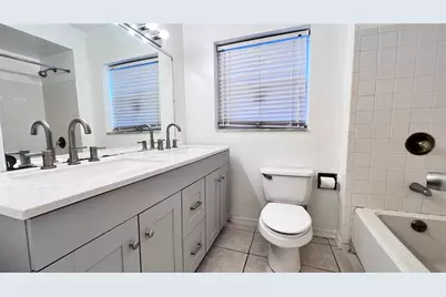 2421 Laura Place, Orlando, FL 32803 - Photo 10