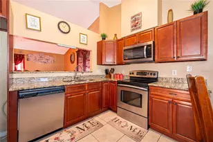 6733 Meritmoor Cir, Orlando, FL 32818 - Photo 8