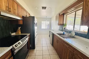 2360 Captain Dr, Deltona, FL 32738 - Photo 8