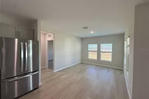 36776 Sagemoor Dr, Zephyrhills, FL 33541 - Photo 10