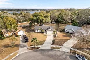 7736 Bay Cedar Dr, Orlando, FL 32835 - Photo 2