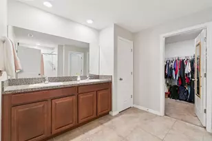 7419 Pearly Everlasting Ave, Tampa, FL 33619 - Photo 6