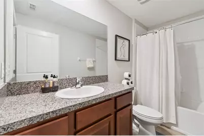7419 Pearly Everlasting Avenue, Tampa, FL 33619 - Photo 8