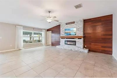 7419 Pearly Everlasting Avenue, Tampa, FL 33619 - Photo 2