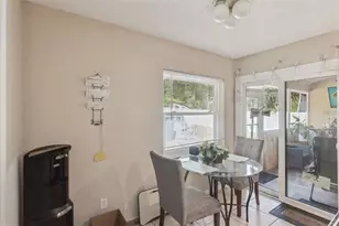 6815 Crescent Ridge Rd, Orlando, FL 32810 - Photo 12