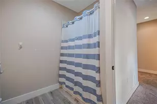 2121 E Kaley Ave, Orlando, FL 32806 - Photo 24