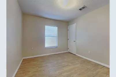 105 Melody Lane, Largo, FL 33771 - Photo 12