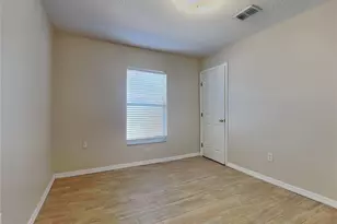 105 Melody Ln, Largo, FL 33771 - Photo 12