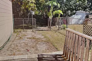 105 Melody Ln, Largo, FL 33771 - Photo 22