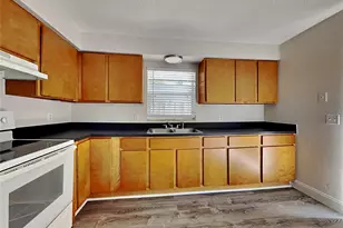 15117 Avalon Ave, Clearwater, FL 33760 - Photo 4