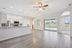 639 Lakehaven Cir, Orlando, FL 32828 - Photo 10