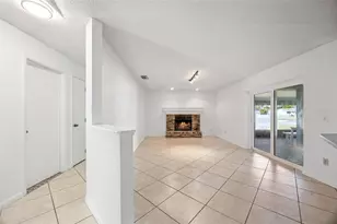 5111 Dorrington Ln, Orlando, FL 32821 - Photo 6