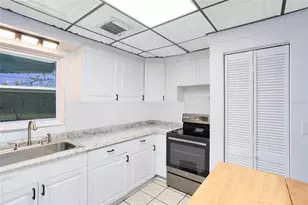 1712 E Kaley Ave, Orlando, FL 32806 - Photo 10