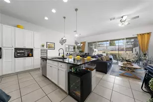 282 Captiva Dr, Davenport, FL 33896 - Photo 8