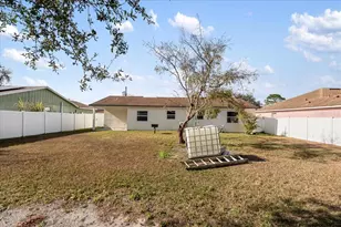 221 Cranbrook Dr, Kissimmee, FL 34758 - Photo 16