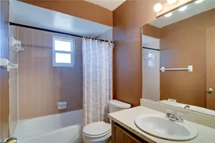 681 Royal Palm Dr, Kissimmee, FL 34743 - Photo 12