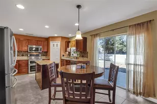 1600 Daybreak Dr, Fruitland Park, FL 34731 - Photo 12