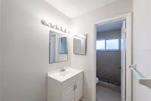 6137 Sparling Hills Cir, Orlando, FL 32808 - Photo 12