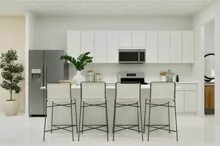 379 Sol Vis Dr, Dundee, FL 33838 - Photo 2