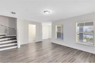 10033 Town Lake Dr, Orlando, FL 32832 - Photo 2