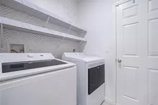 9201 Potomac Dr, Fort Pierce, FL 34945 - Photo 16