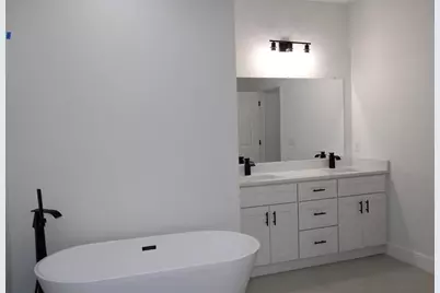 9118 N Cortlandt Drive, Citrus Springs, FL 34434 - Photo 18