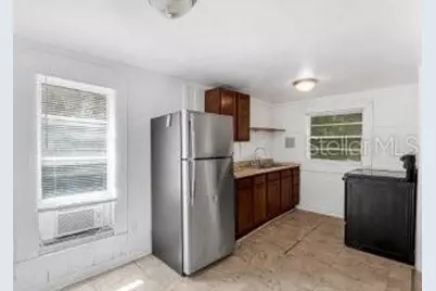 357 W Minneola Avenue #2, Clermont, FL 34711 - Photo 4