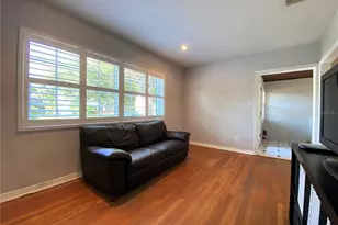 256 E Crystal Lake St, Orlando, FL 32806 - Photo 10