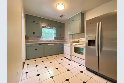 256 E Crystal Lake Street, Orlando, FL 32806 - Photo 12